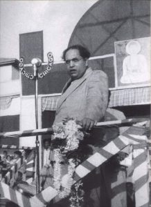 Dr._Babasaheb_Ambedkar_delivering_speech_about_renouncing_Hinduism_at_Yeola,_Nashik_on_13_Oct,_1935.jpg_01